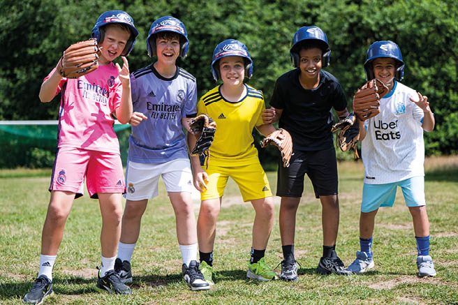 Gruppe Baseballspieler im Sport und Erlebnissdorf Hinsbeck