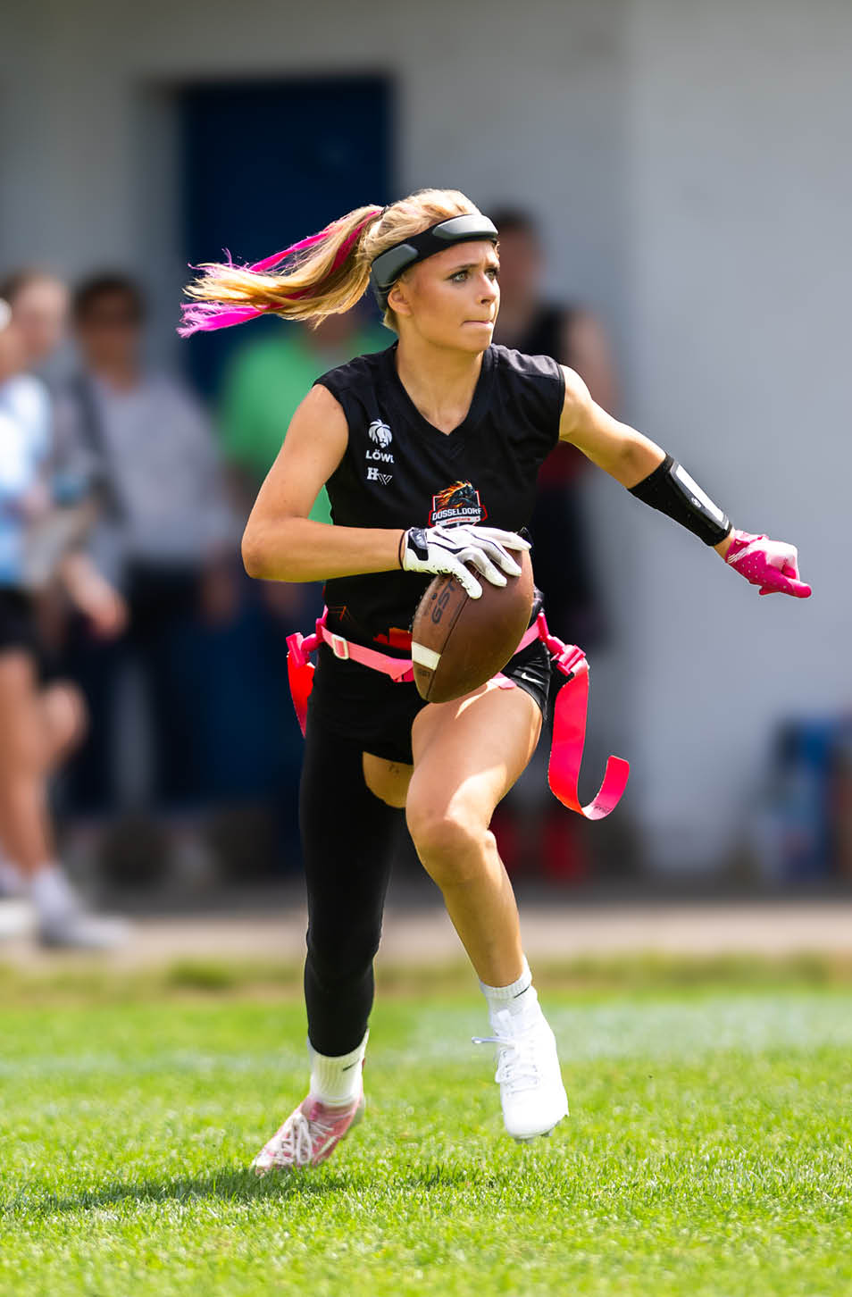 WestLotto Toptalente: Nika Wiesner beim Flag Football mit Ihrem Verein